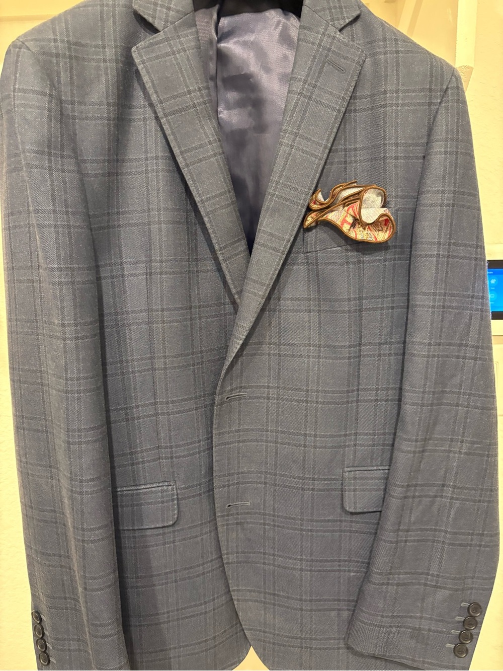 Saks Fifth Avenue Blue plaid Lined Blazer with Label 42R